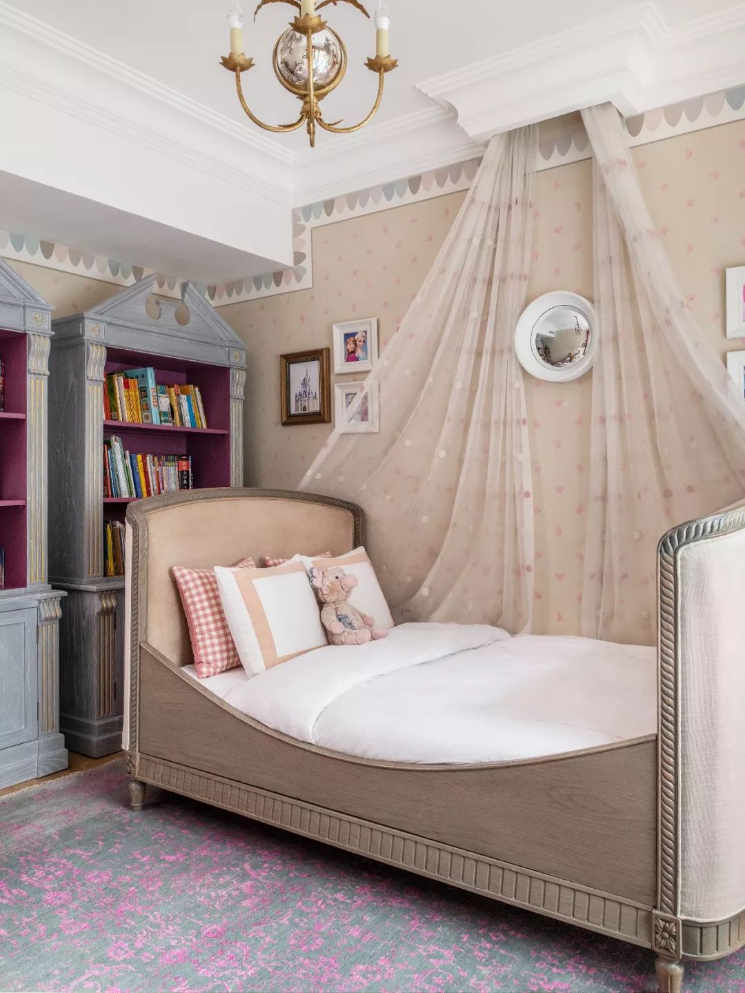 法式輕奢風(fēng)格{家裝設(shè)計(jì)別墅裝修效果圖-兒童房 法式輕奢風(fēng)格{家裝設(shè)計(jì)別墅裝修效果圖-兒童房