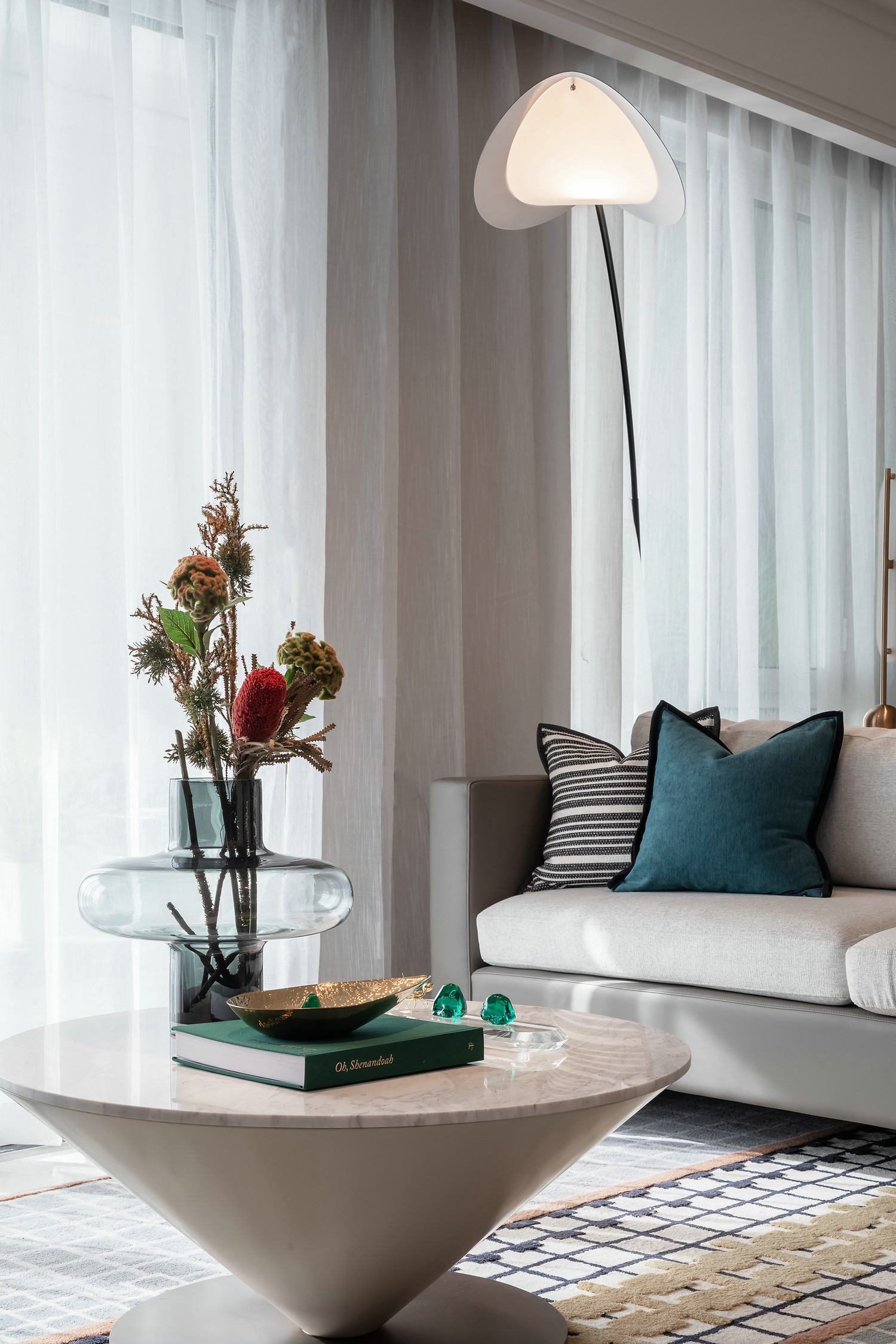 簡約新中式風格室內家裝案例效果圖-客廳茶幾 簡約新中式風格室內家裝案例效果圖-客廳茶幾