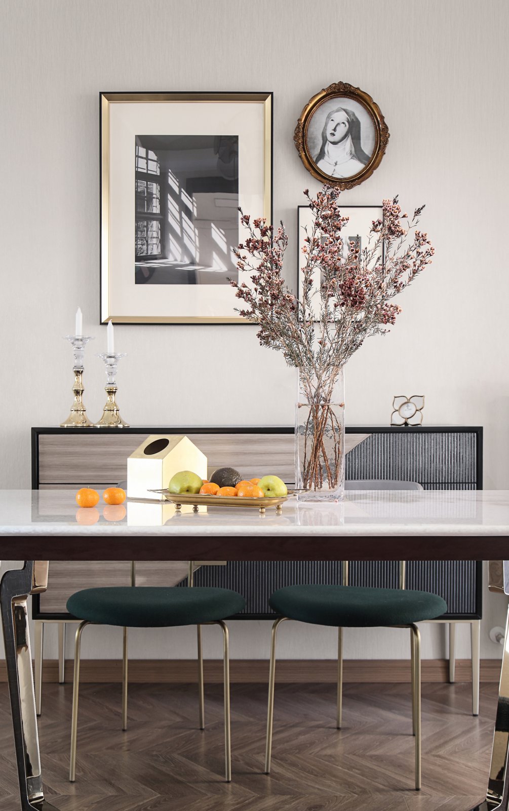 裝修案例輕奢風(fēng)格室內(nèi)裝修效果圖-餐廳 裝修案例輕奢風(fēng)格室內(nèi)裝修效果圖-餐廳