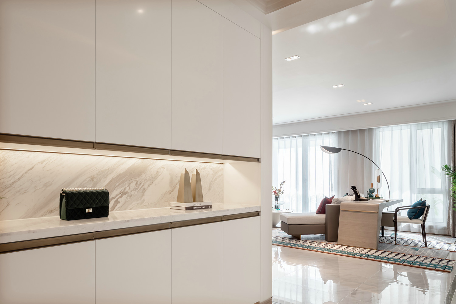 簡約新中式風格室內家裝案例效果圖-玄關 簡約新中式風格室內家裝案例效果圖-玄關