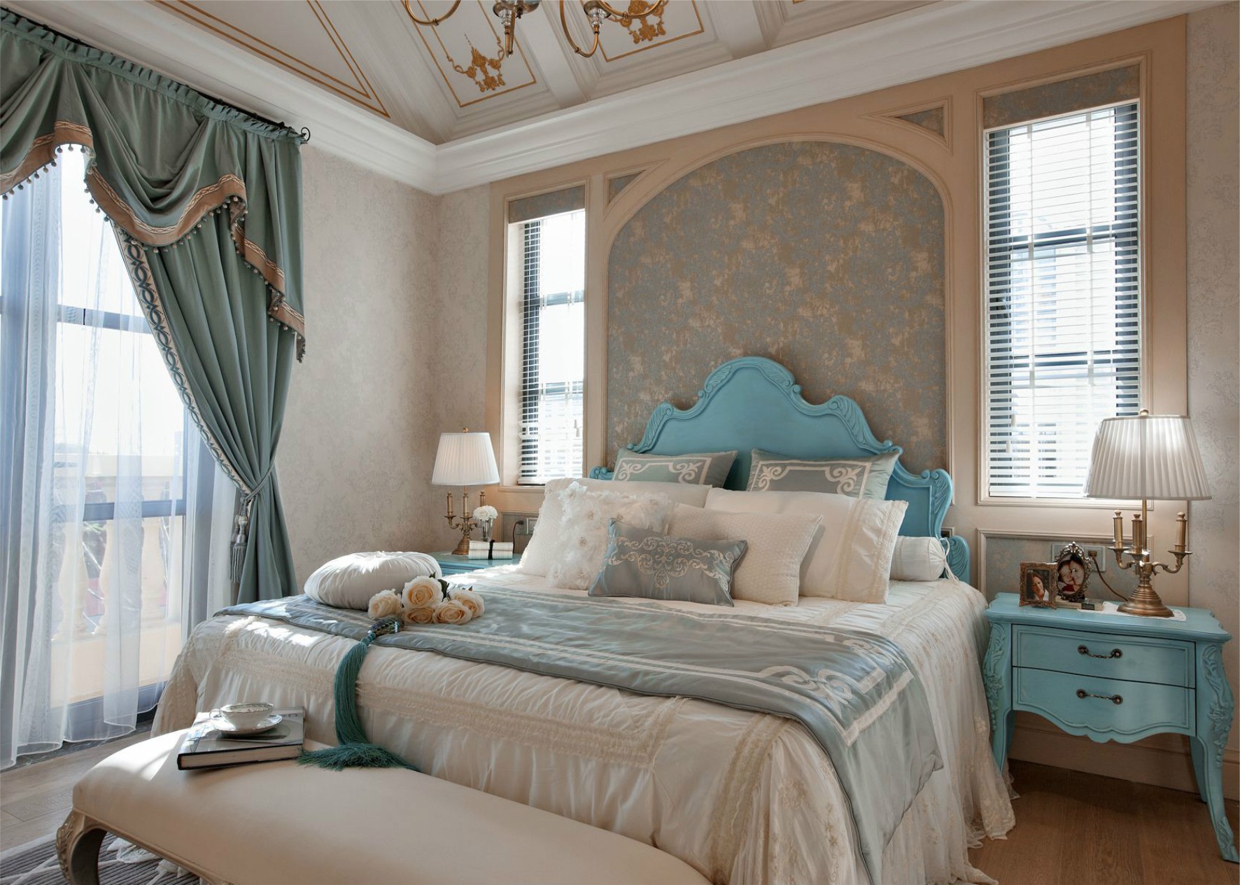 佛山市保利時代天珀歐式風格別墅裝修案例