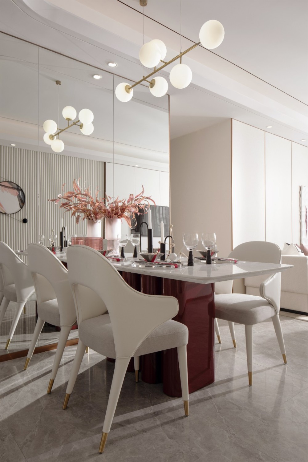 現(xiàn)代輕奢風(fēng)格室內(nèi)設(shè)計(jì)家裝案例-餐廳 現(xiàn)代輕奢風(fēng)格室內(nèi)設(shè)計(jì)家裝案例-餐廳