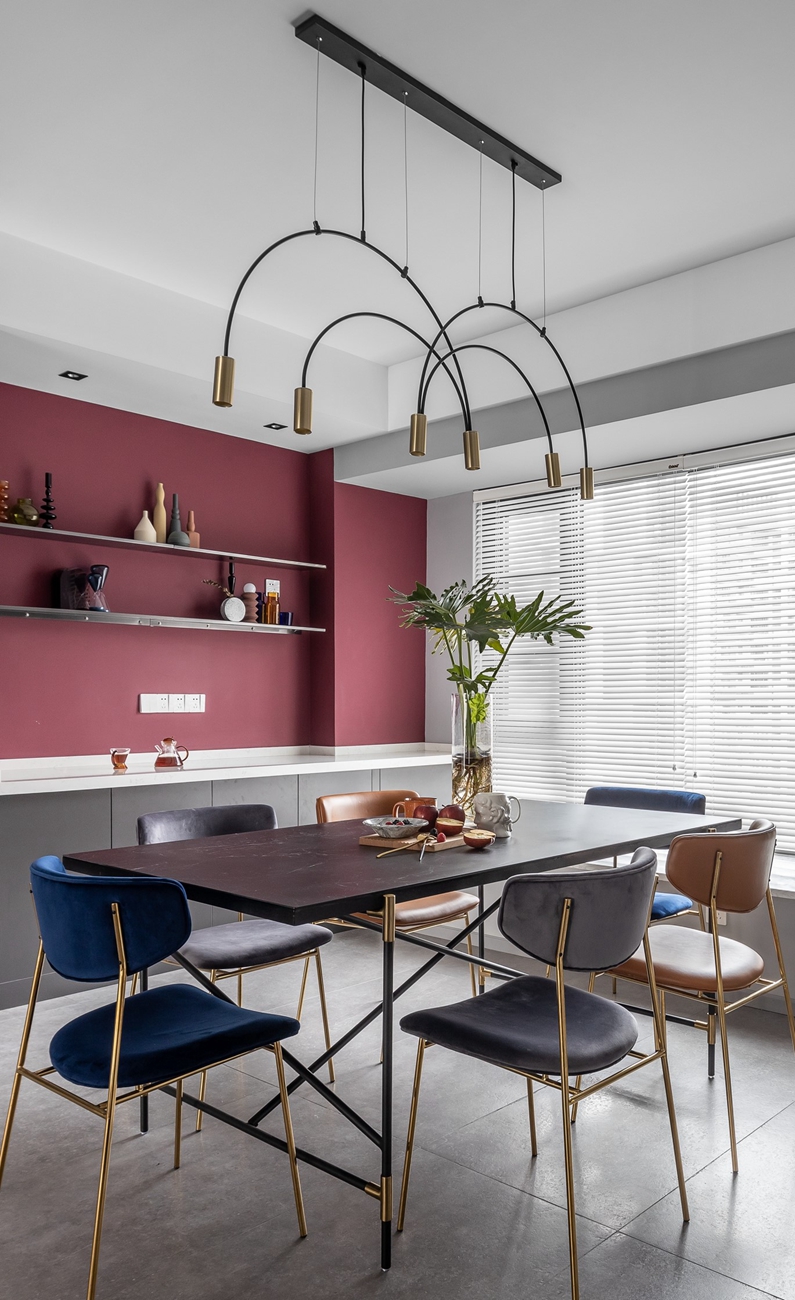 多元混搭輕奢風格室內家裝案例效果圖-餐廳 多元混搭輕奢風格室內家裝案例效果圖-餐廳