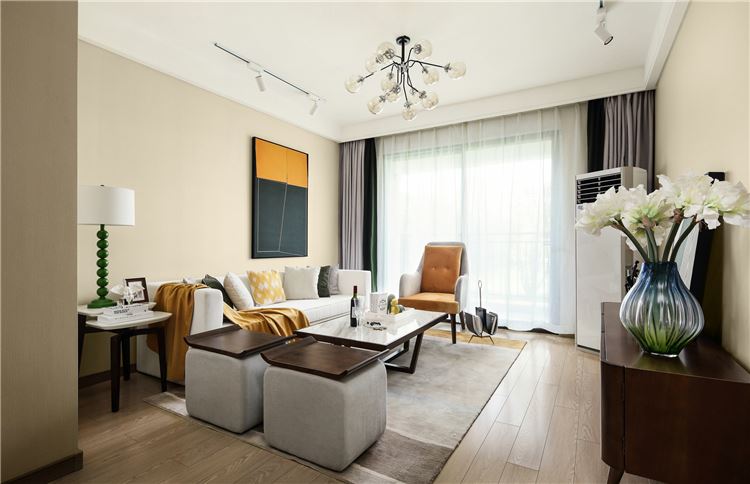 江門市東富花園輕奢風格三居室裝修案例