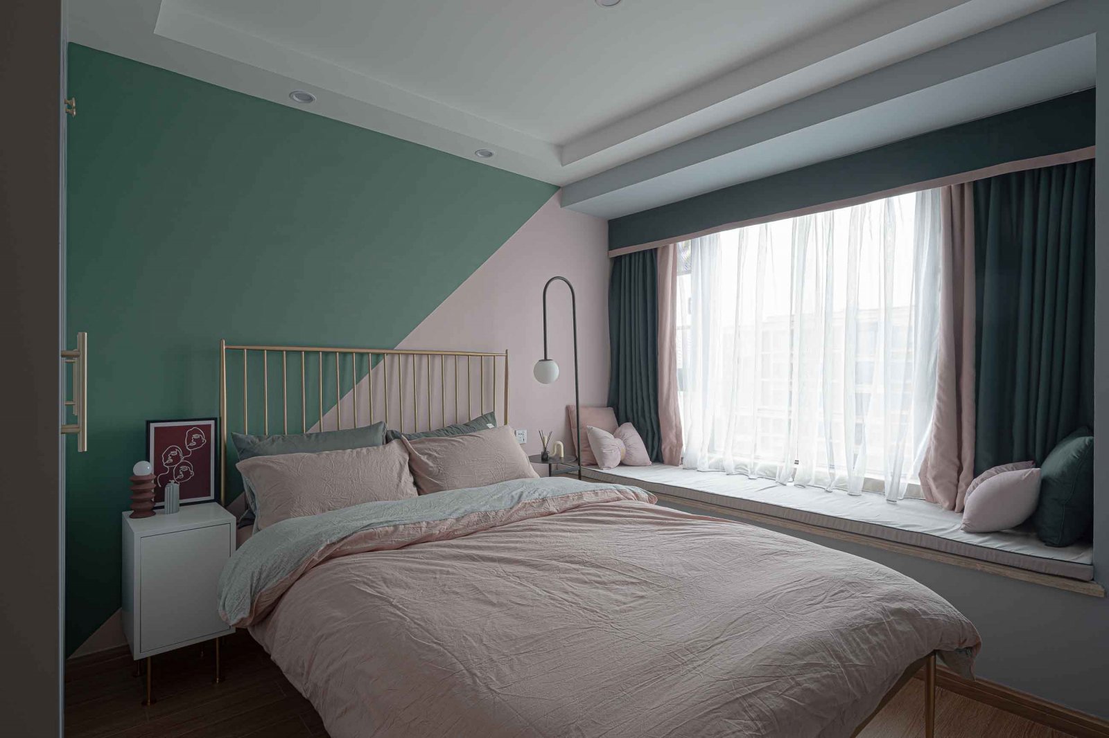 裝修案例現(xiàn)代輕奢風(fēng)格室內(nèi)裝修效果圖-主臥 裝修案例現(xiàn)代輕奢風(fēng)格室內(nèi)裝修效果圖-主臥