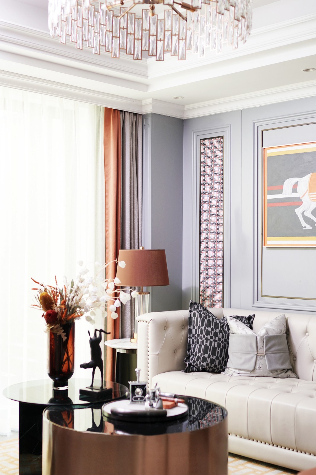 歐式輕奢風(fēng)格室內(nèi)家裝案例效果圖-客廳茶幾 歐式輕奢風(fēng)格室內(nèi)家裝案例效果圖-客廳茶幾