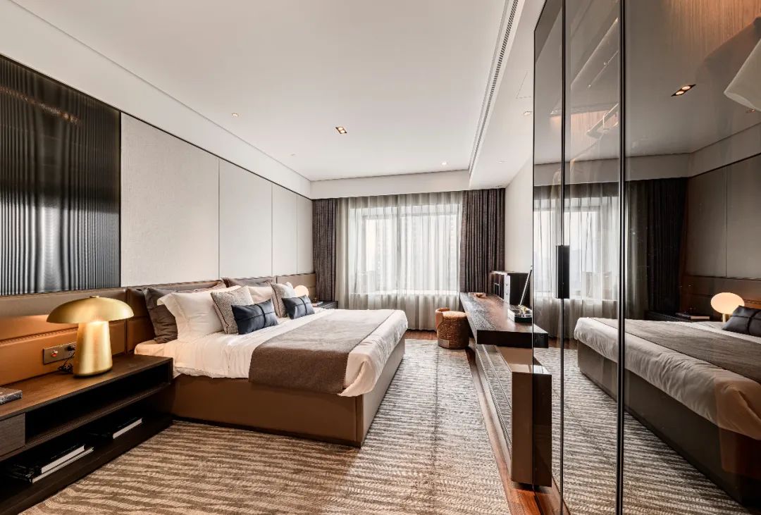 現(xiàn)代簡(jiǎn)約風(fēng)格室內(nèi)設(shè)計(jì)家裝案例-主臥 現(xiàn)代簡(jiǎn)約風(fēng)格室內(nèi)設(shè)計(jì)家裝案例-主臥