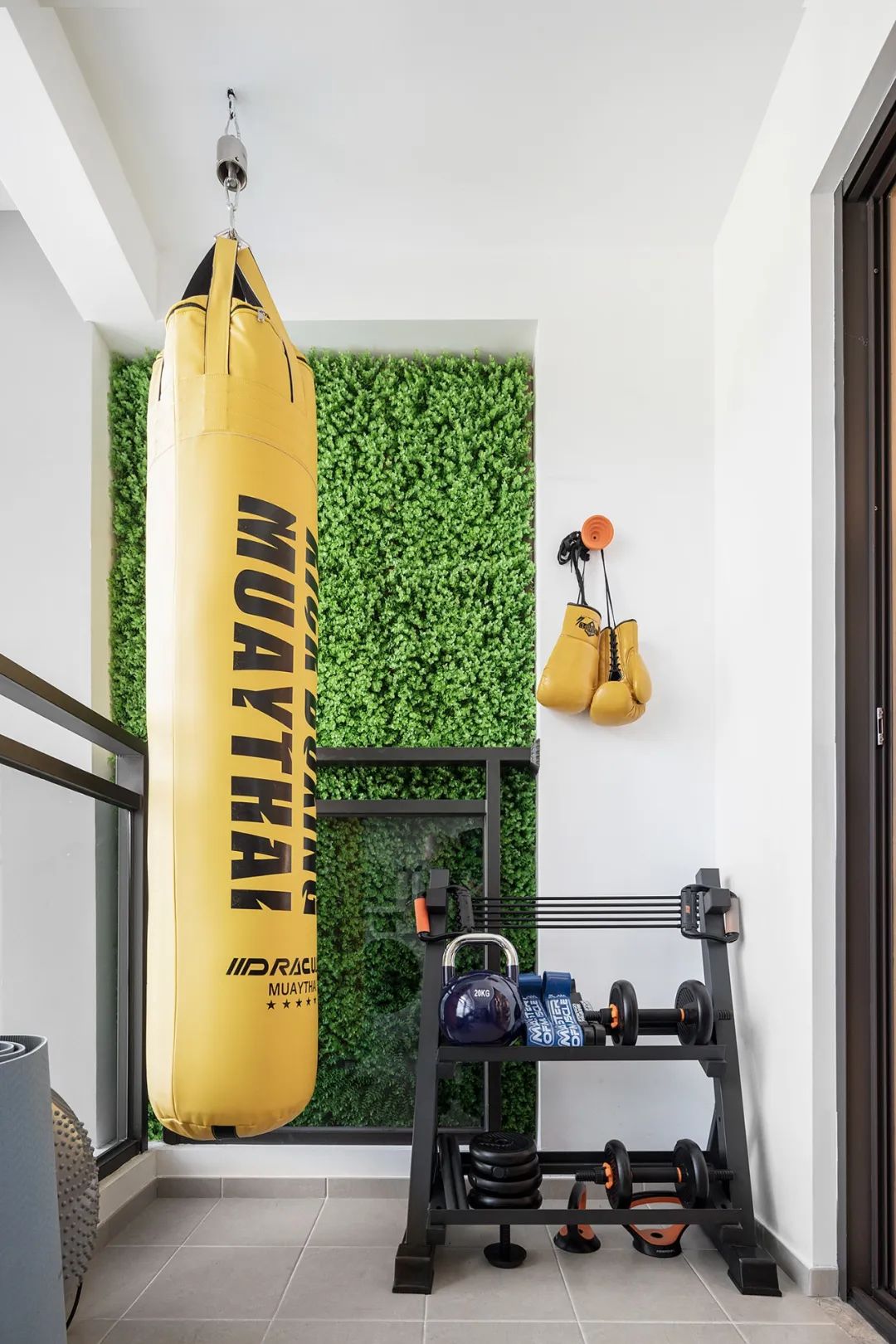 現代簡約風格家裝設計室內裝修效果圖-陽臺健身區 現代簡約風格家裝設計室內裝修效果圖-陽臺健身區