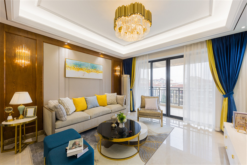 海口市白龍花園輕奢風格三居室裝修案例