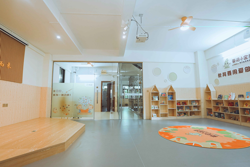 海口市現代花園其他辦公空間裝修案例